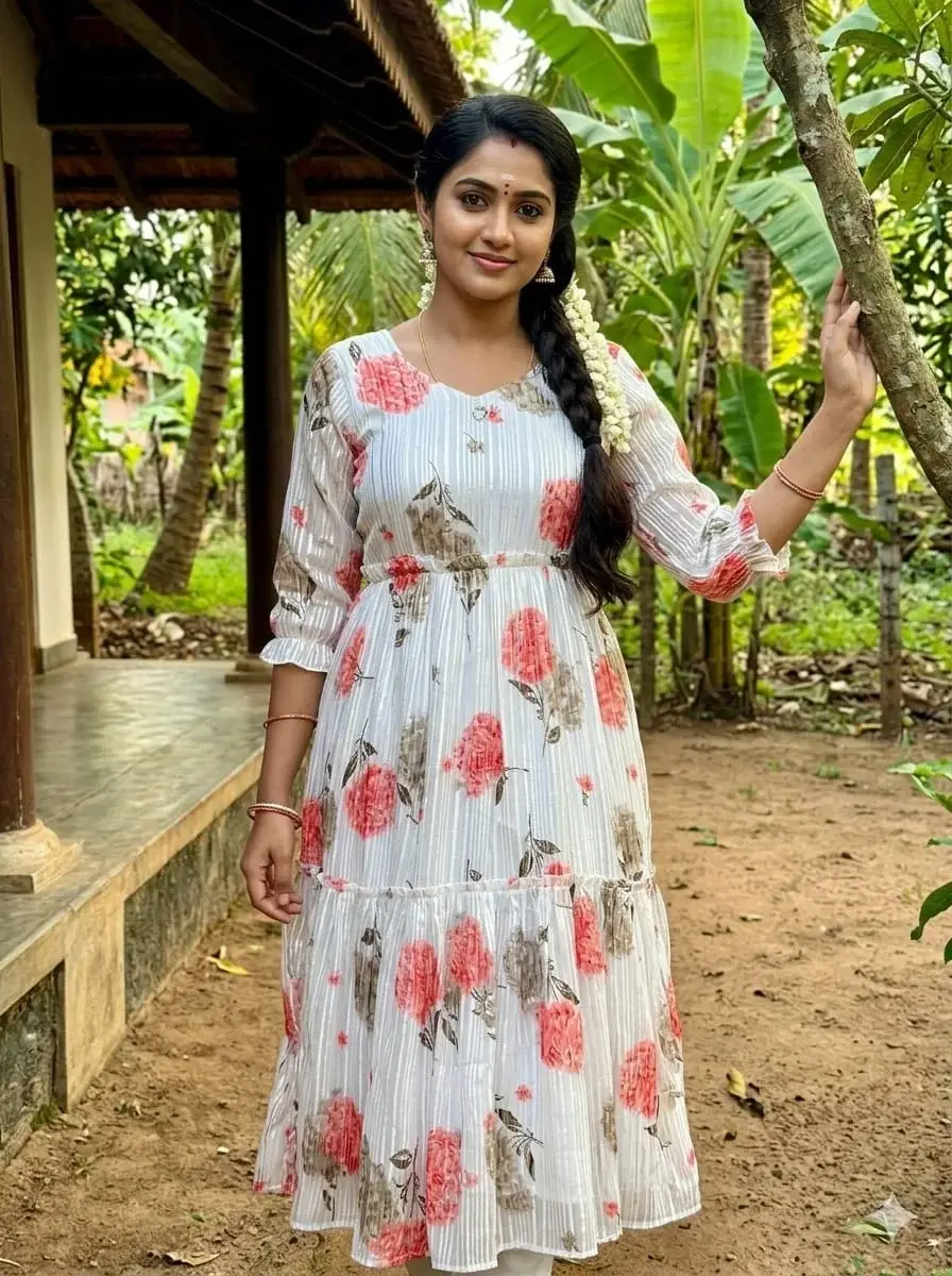 Aastha Satin Jari Patta with Flowerel Printed Gown
